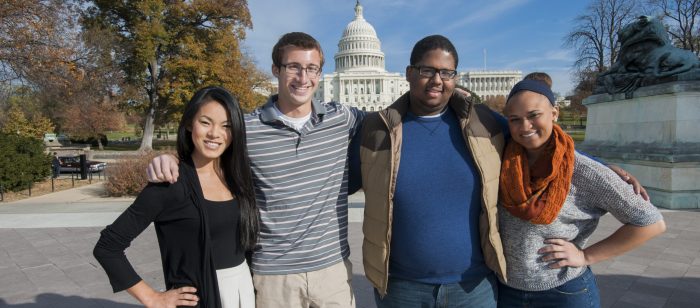 Mason Student Ambassadors visit Washington DC. Photo by Alexis Glenn/Creative Services/George Mason University